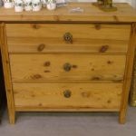 326 1184 CHEST OF DRAWERS